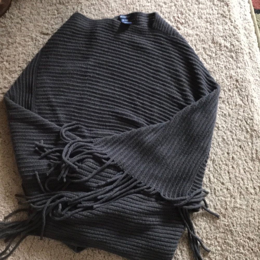 Max edition poncho